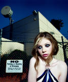 Michelle Trachtenberg shows cleavage in photoshoot for Flaunt magazine - UHQ pictures -  
