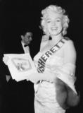 th_64365_MarilynMonroe_EastOfEdenPremiere_Mar-09-1955_04_122_360lo.jpg