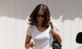 th_48215_Halle_Berry_leaves_her_moms_house_in_Hollywood_11_122_459lo.jpg