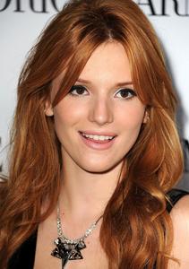 http://img102.imagevenue.com/loc463/th_898588551_BellaThorne_YoungHollyoodParty_2012_10_122_463lo.jpg