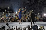 th_99694_Nelly_Furtado_and_Bryan_Adams_performing_at_opening_ceremony_for_the_Vancouver_2010_XXI_Olympic_Winter_games_in_Vancouver_-_12_Feb_2010_-_031_122_470lo.jpg