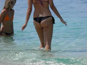 Greek Beach Girls Bikini-e3e9qn85us.jpg