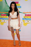 http://img102.imagevenue.com/loc420/th_09501_celebrity_paradise.com_TheElder_KimandKourtneyKardashian18_122_420lo.jpg