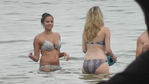 Bikini girls playing ball in the surf-n1rwmkkfwr.jpg
