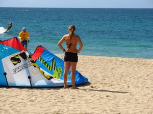 A Good Week On The Beach  e4i2a2wnbr